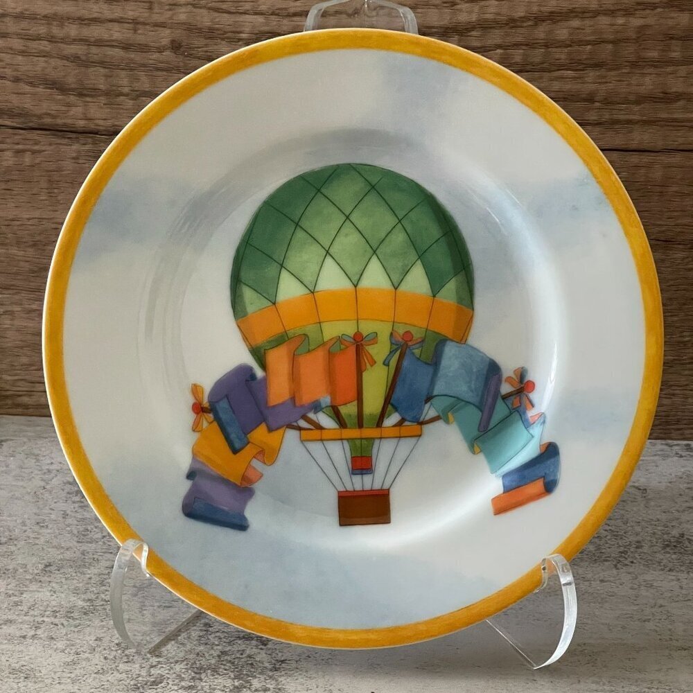 Williams Sonoma Montgolfiere Green Blue Hot Air Balloon 7.75" Salad Plate Japan